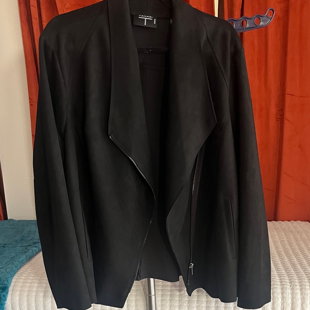 Tahari Woman Black Blazer